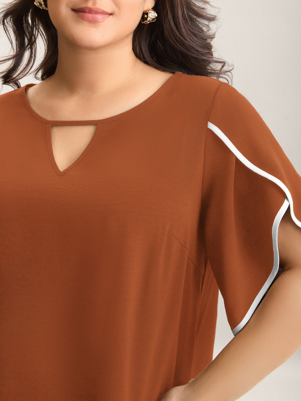 Color Contrast Petal Sleeve Shirt
