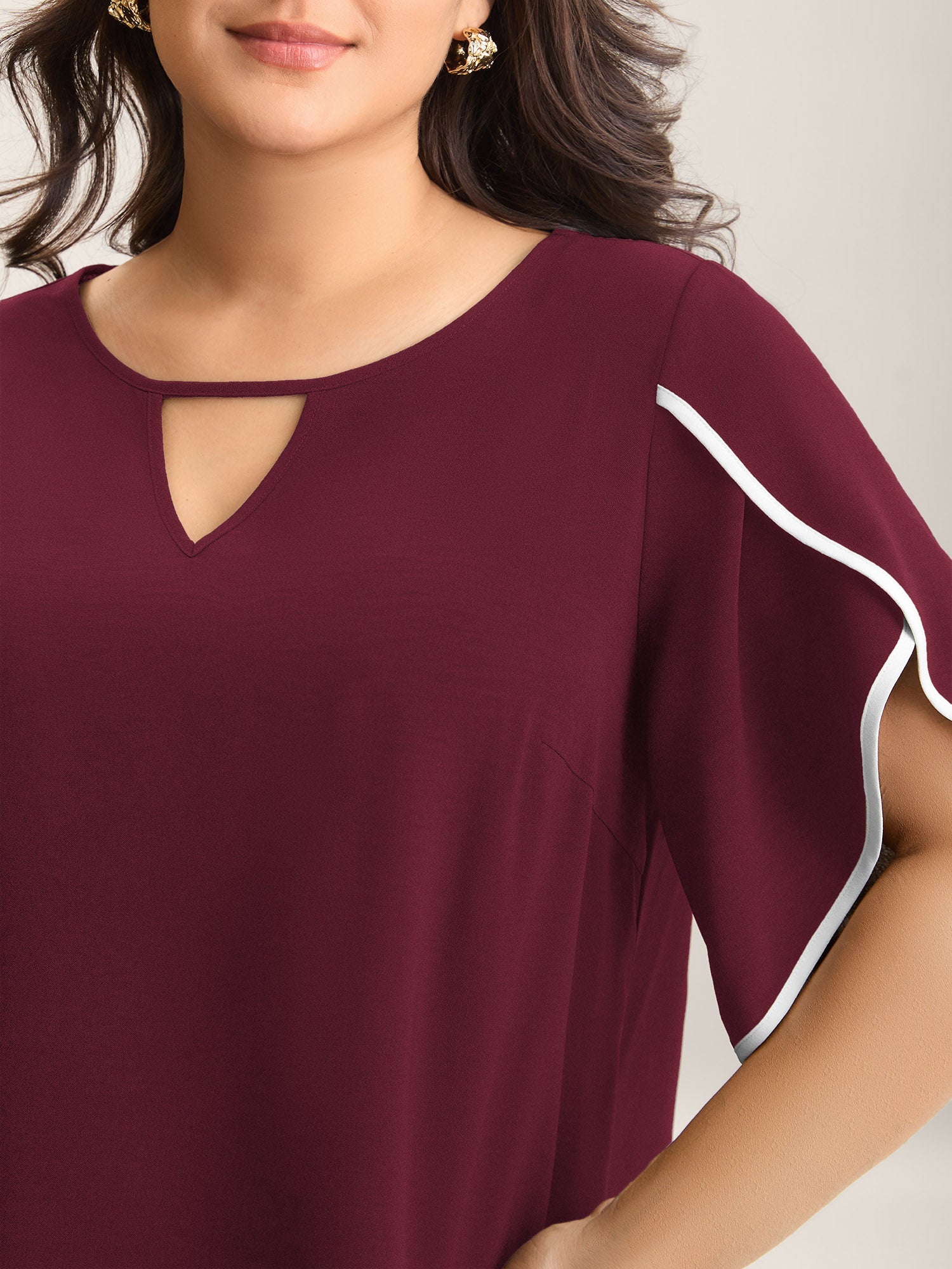 Color Contrast Petal Sleeve Shirt