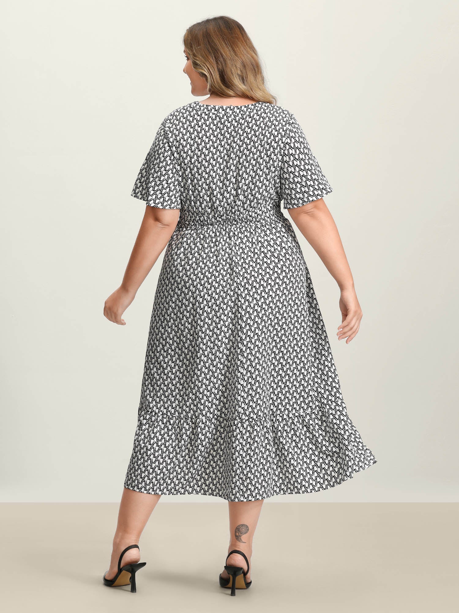Geometric Print Waist-Cinched Tiered Midi Dress