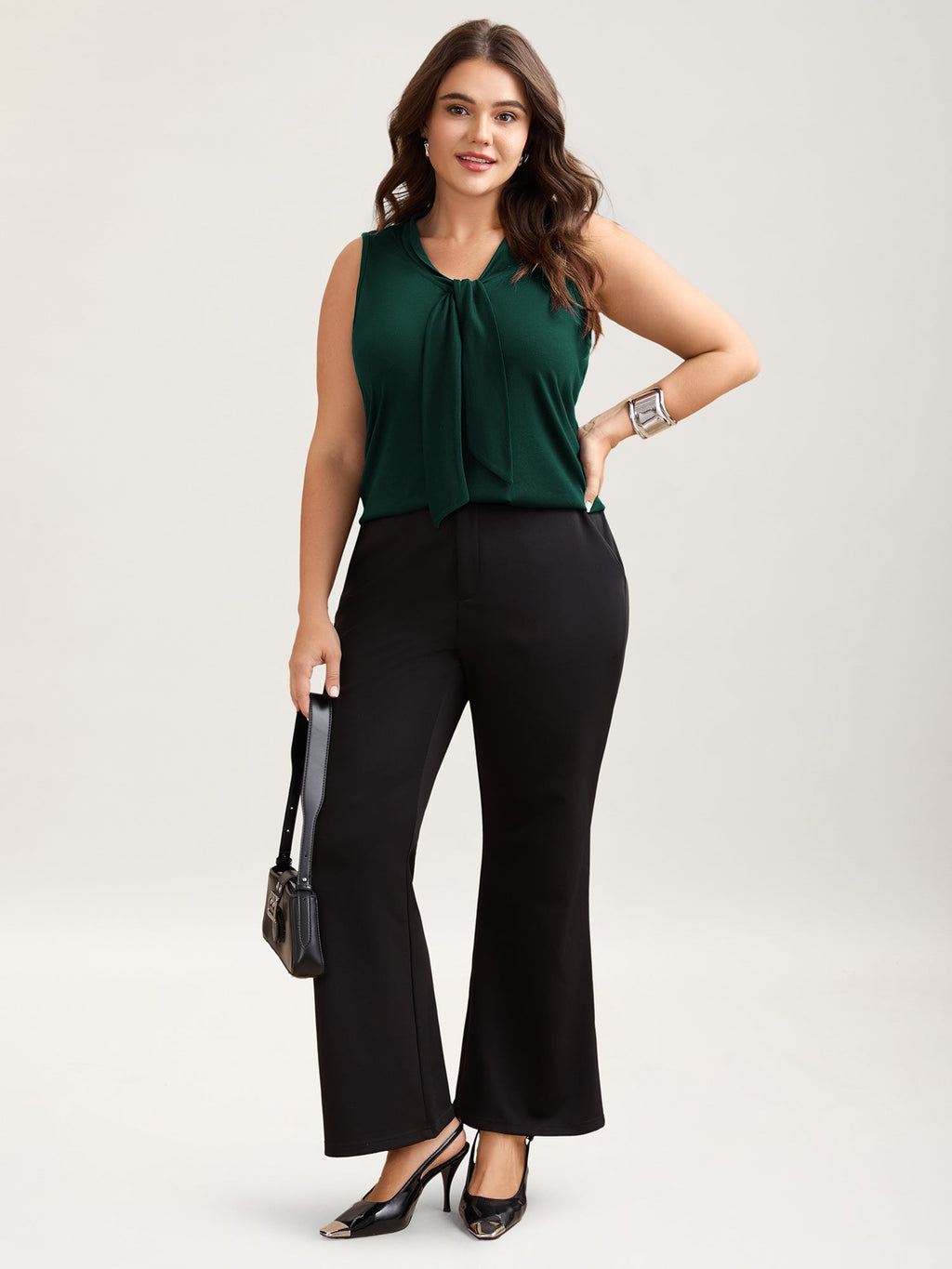 Knotted Neckline Fitted Sleeveless Blouse