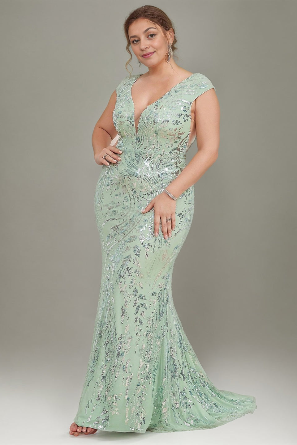 Curveins Plus Size V Neck Sequin Pattern Bodycon Mermaid Train Maxi Dress